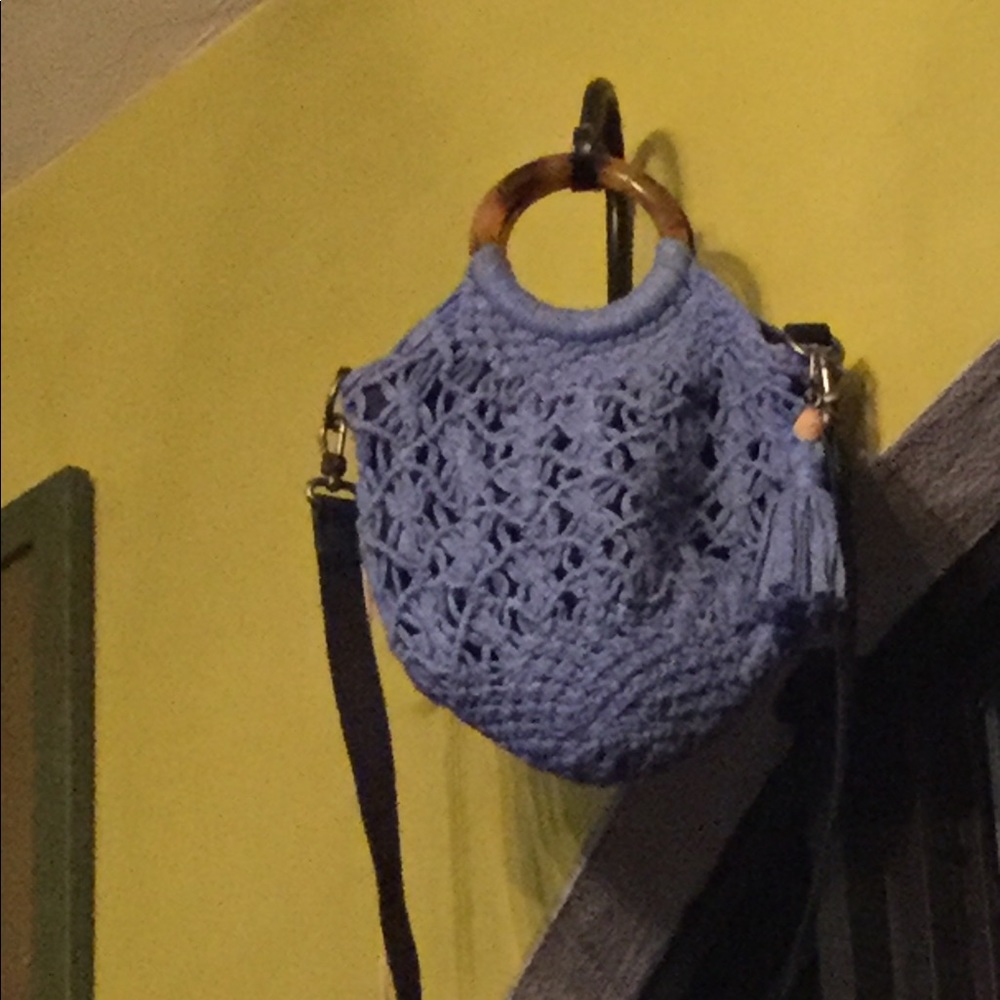 NEVER BEEN USED blue the sak purse